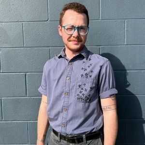 Meet your Posher, Levi